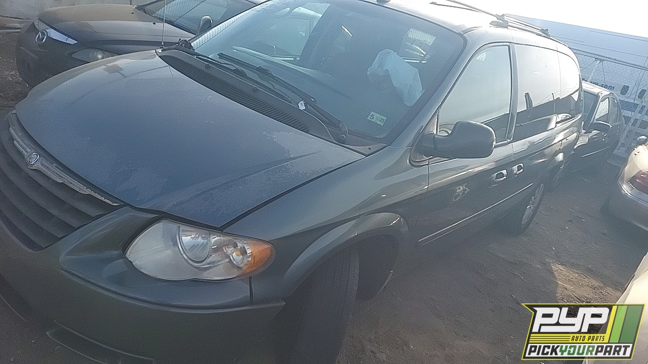 2005 CHRYSLER TOWN & COUNTRY available for parts