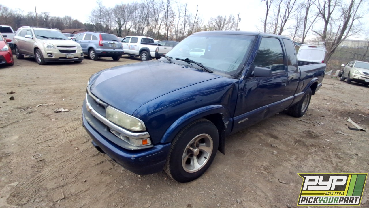 2001 CHEVROLET S10 available for parts