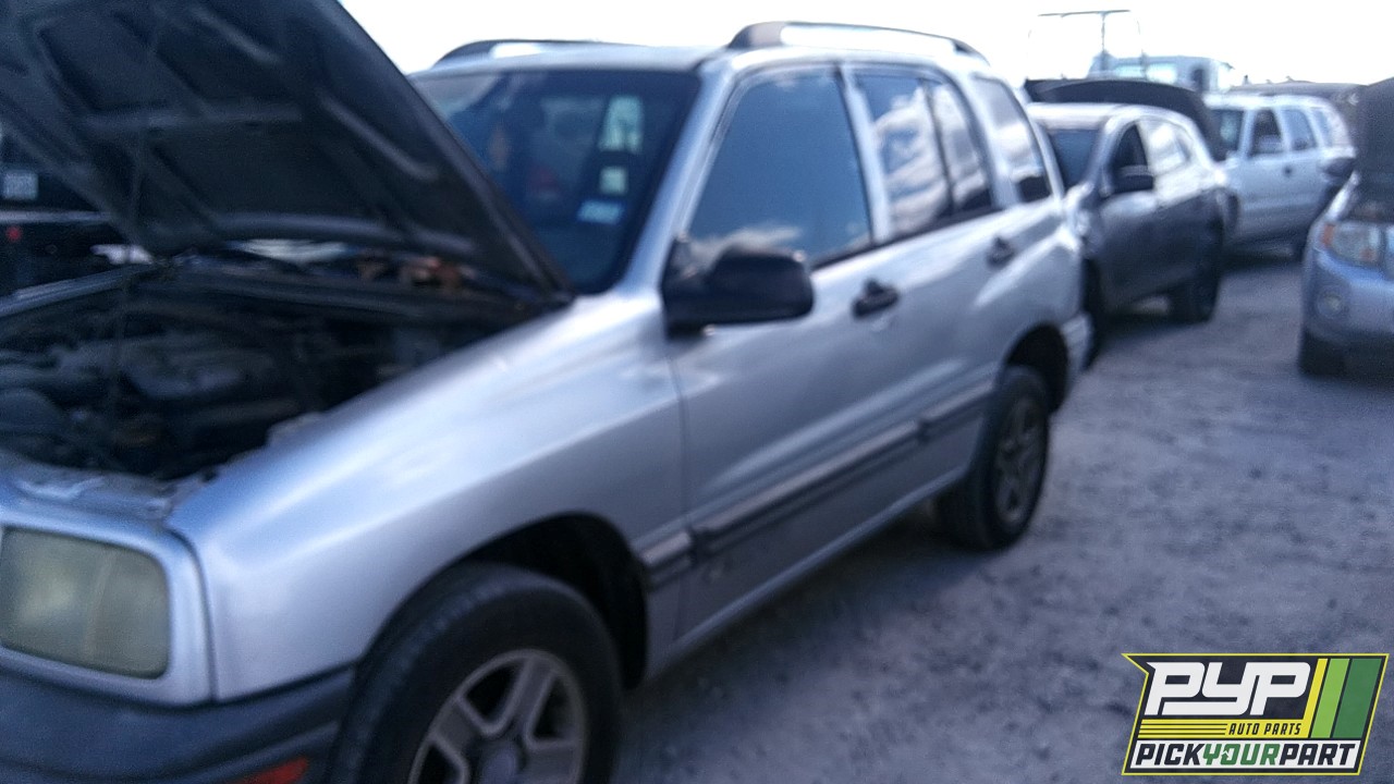2004 CHEVROLET TRACKER partes disponibles
