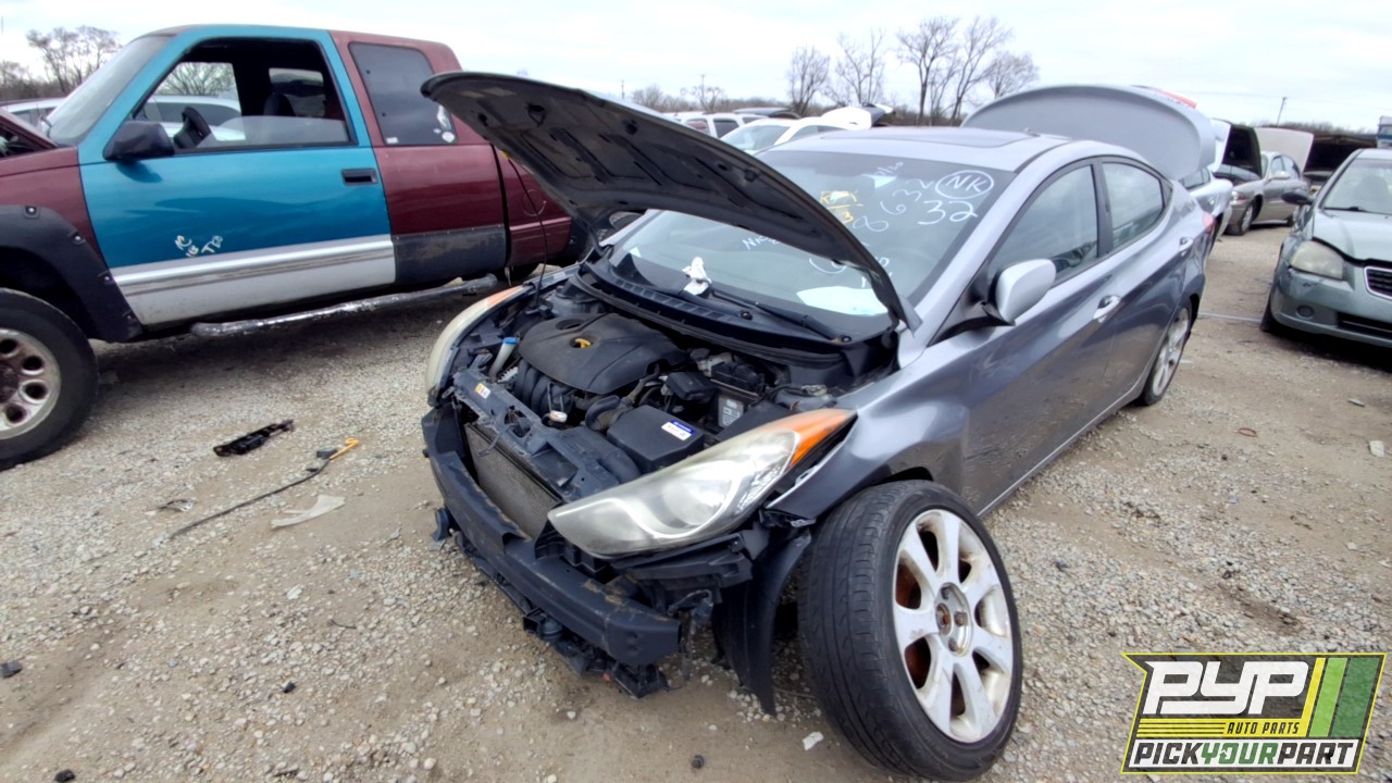 2013 HYUNDAI ELANTRA partes disponibles