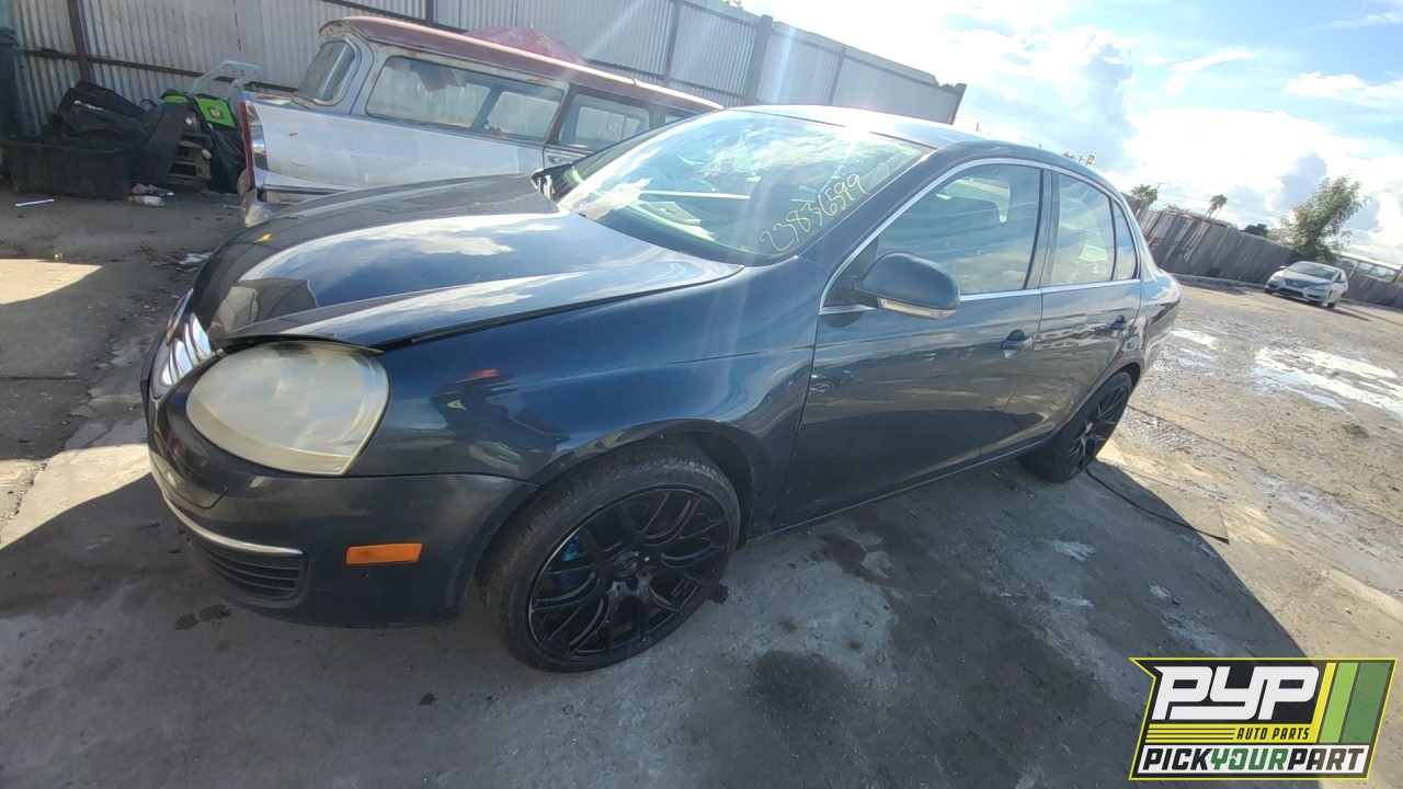 2005 VOLKSWAGEN JETTA partes disponibles