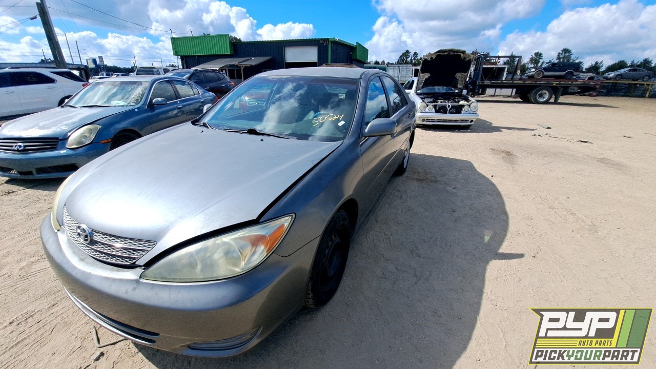 2004 TOYOTA CAMRY partes disponibles