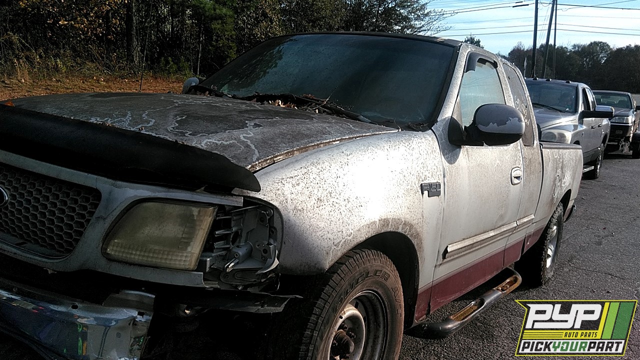 2000 FORD F-150 available for parts