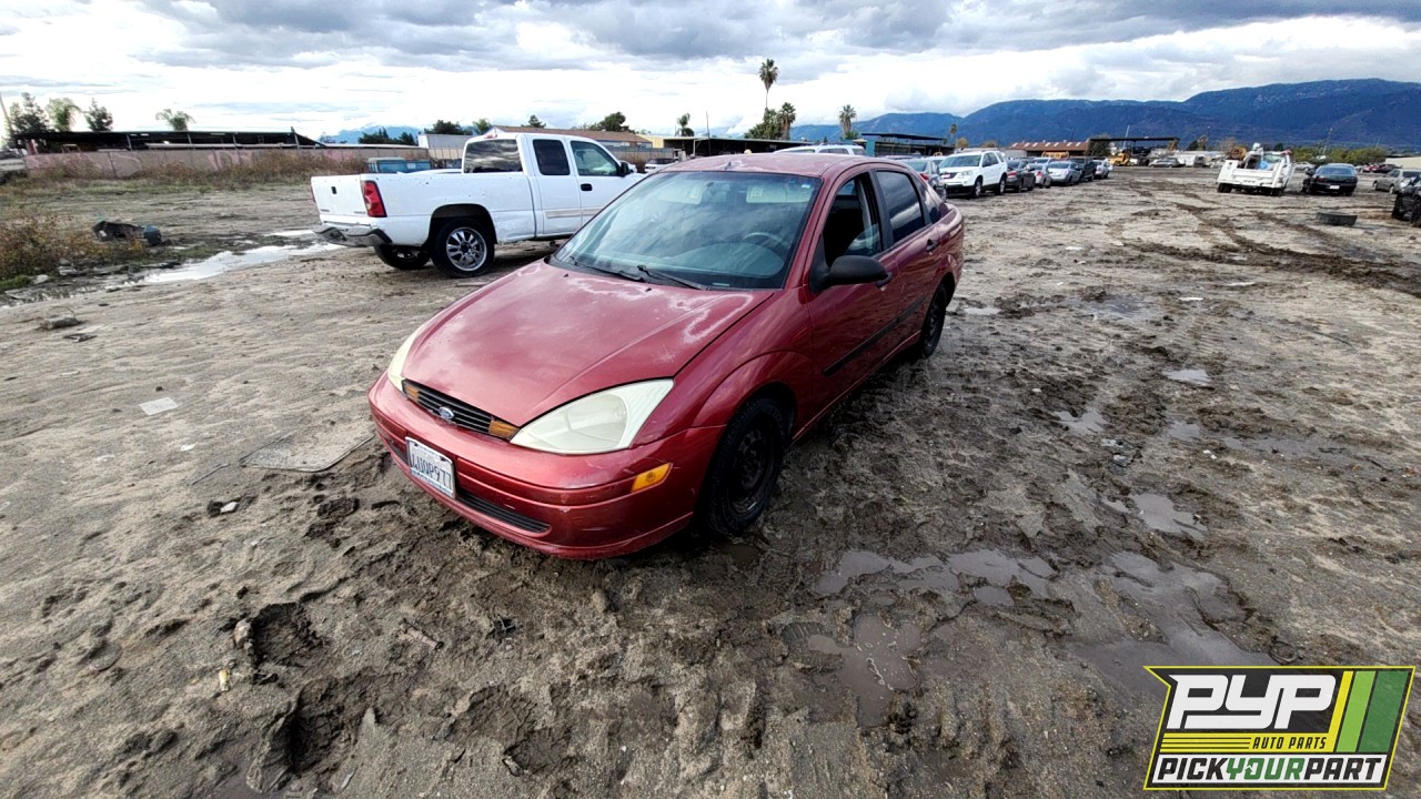 2001 FORD FOCUS available for parts
