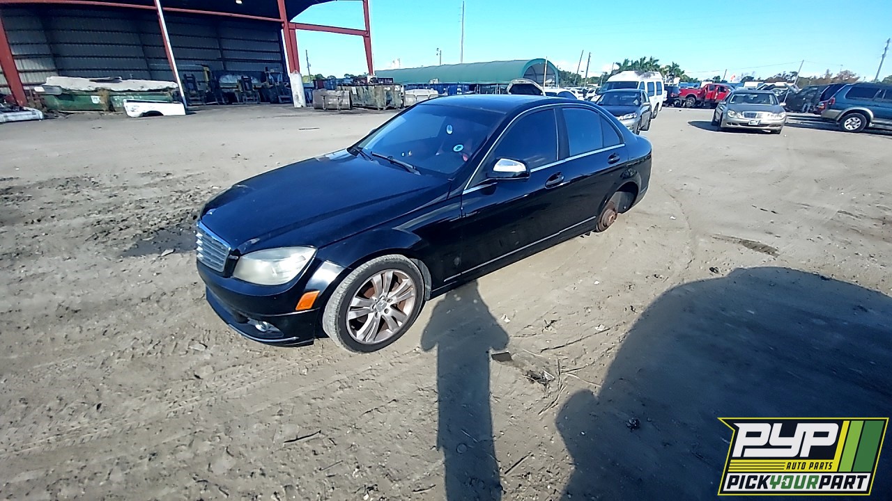 2008 MERCEDES-BENZ C300 partes disponibles