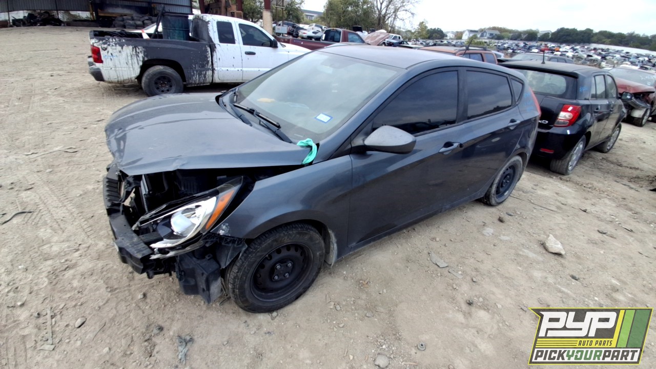 2013 HYUNDAI ACCENT partes disponibles