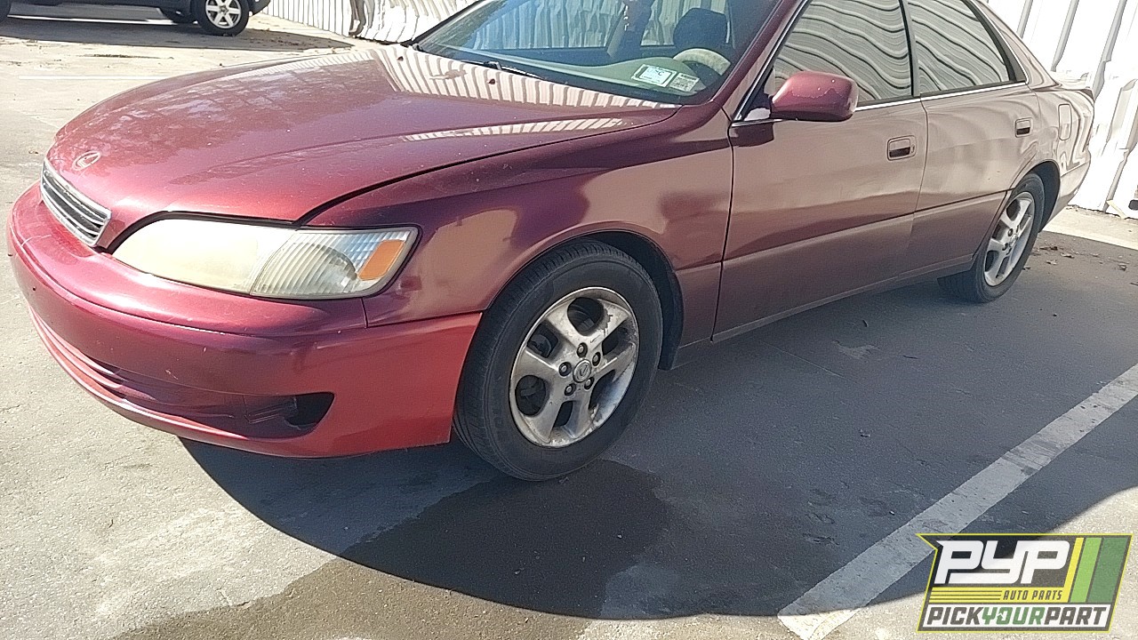 2000 LEXUS ES300 available for parts