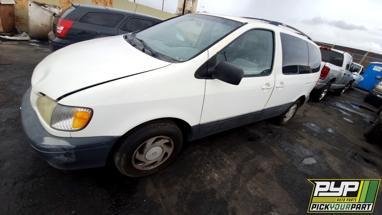 2003 TOYOTA SIENNA partes disponibles