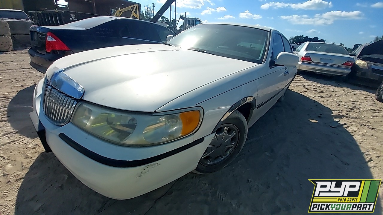 2000 LINCOLN TOWN CAR partes disponibles