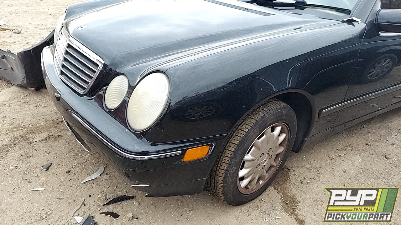 2000 MERCEDES-BENZ E320 partes disponibles
