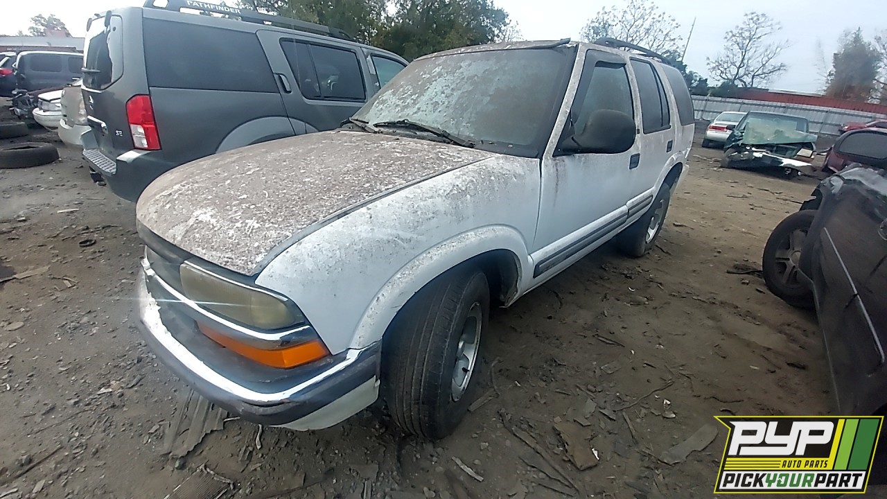 2001 CHEVROLET BLAZER available for parts