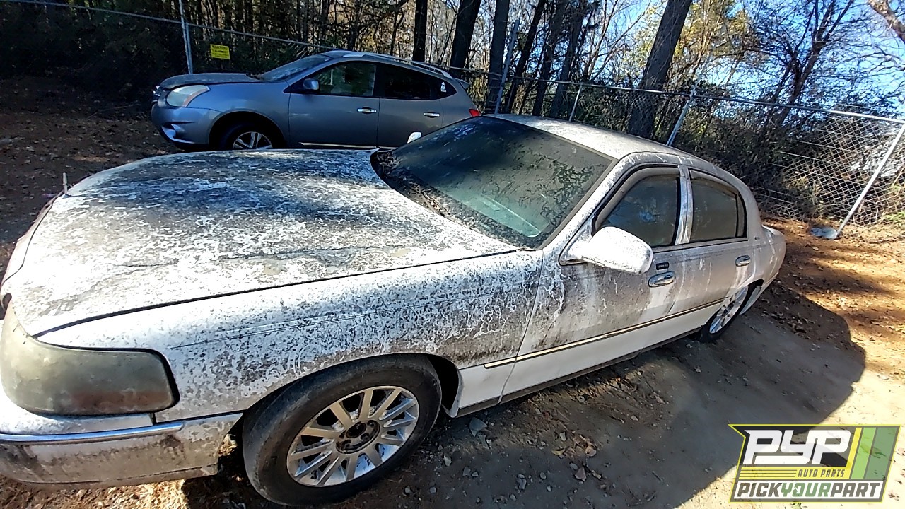 2006 LINCOLN TOWN CAR partes disponibles