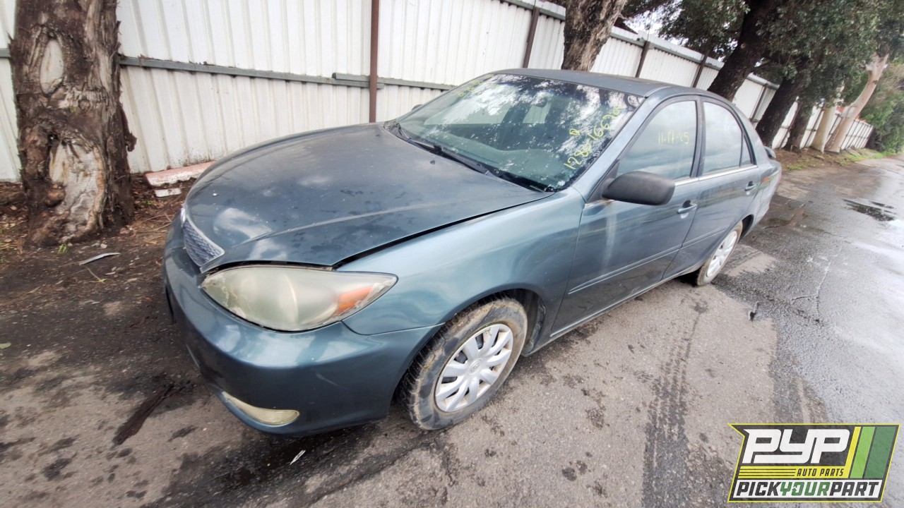 2004 TOYOTA CAMRY partes disponibles
