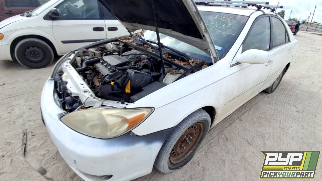 2003 TOYOTA CAMRY partes disponibles