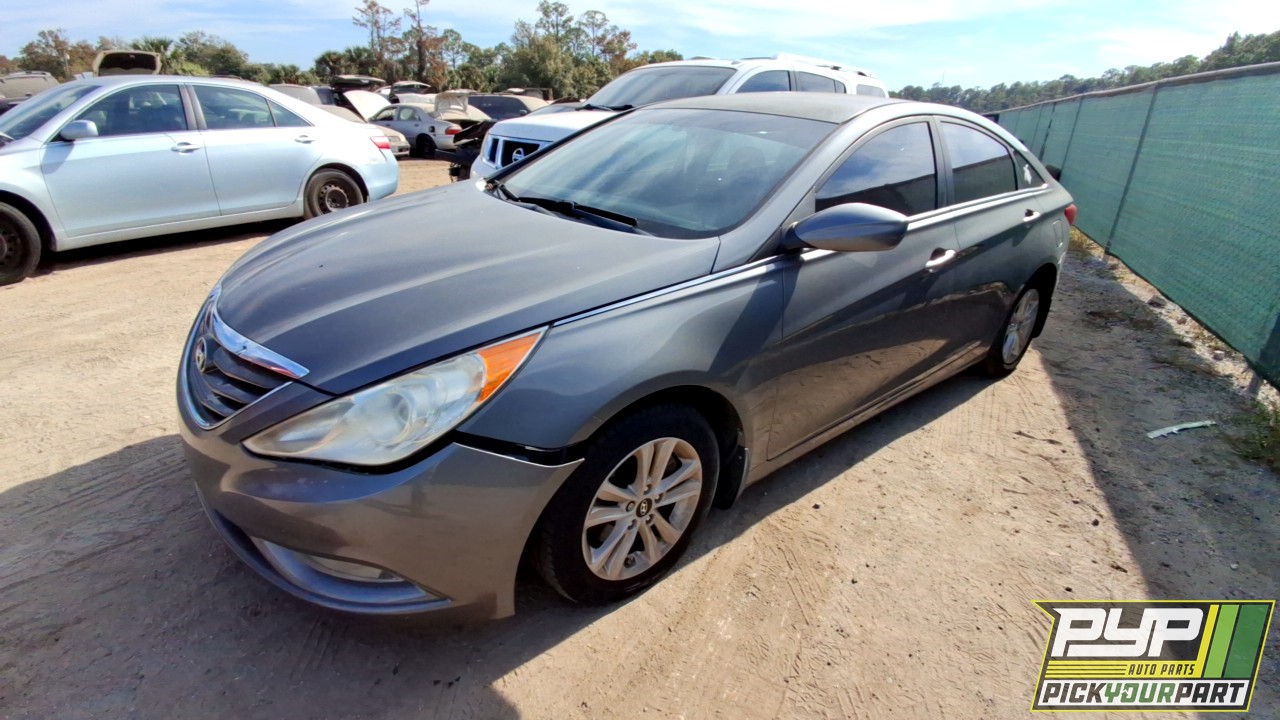 2013 HYUNDAI SONATA available for parts