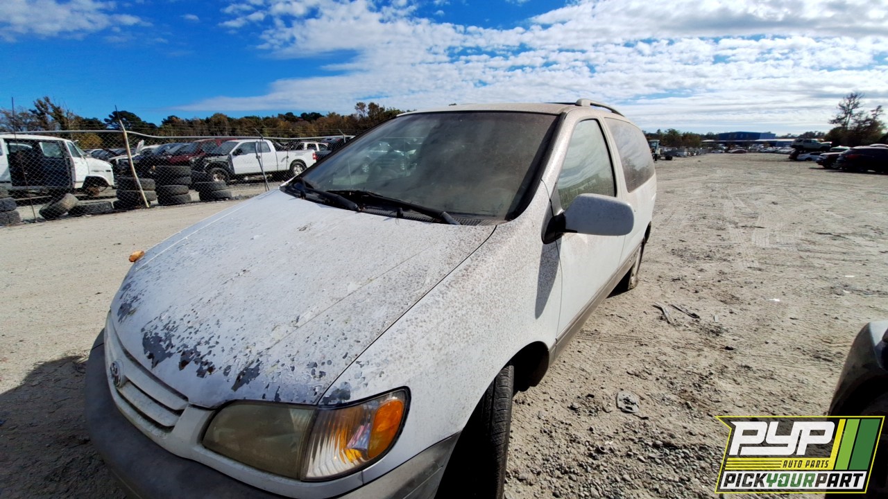 2002 TOYOTA SIENNA available for parts