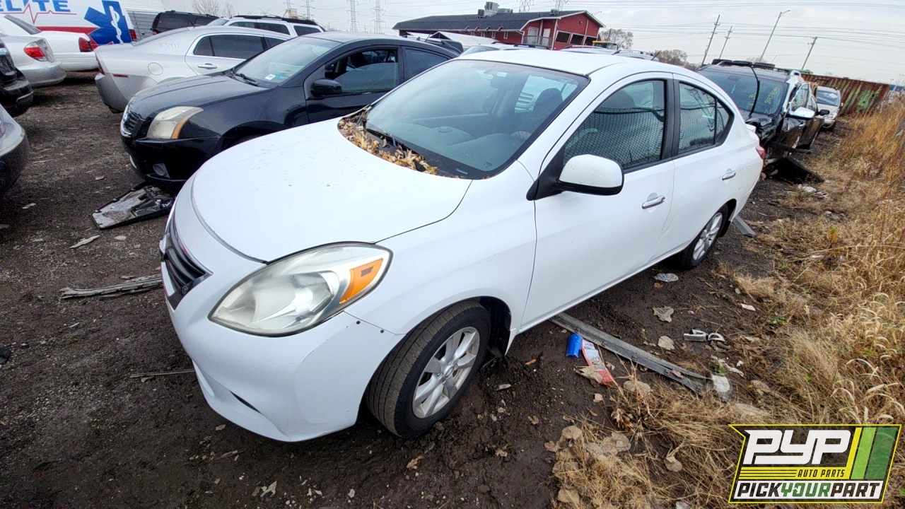 2013 NISSAN VERSA partes disponibles