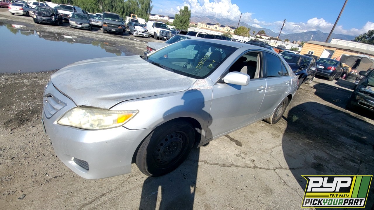 2011 TOYOTA CAMRY partes disponibles