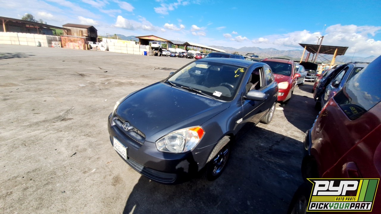 2011 HYUNDAI ACCENT partes disponibles