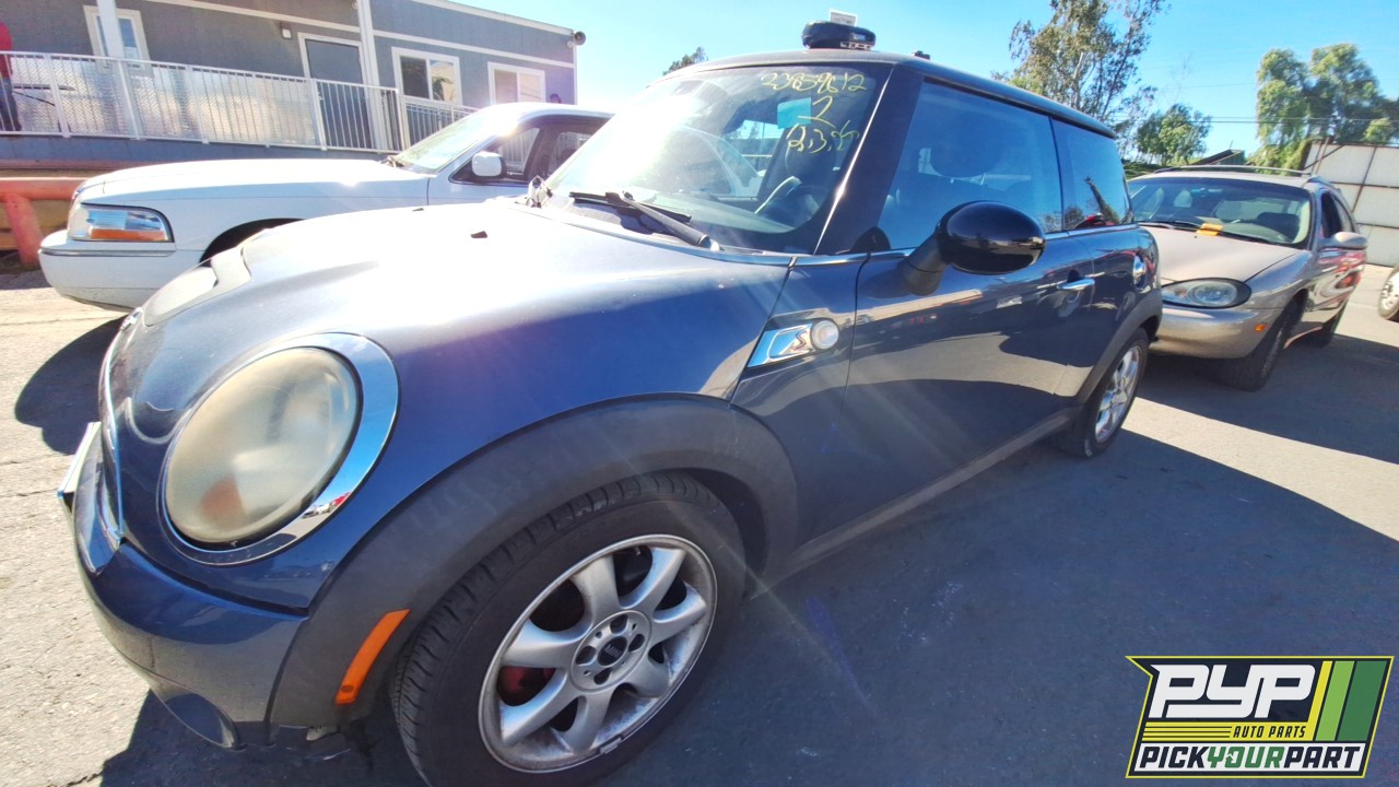 2010 MINI COOPER partes disponibles