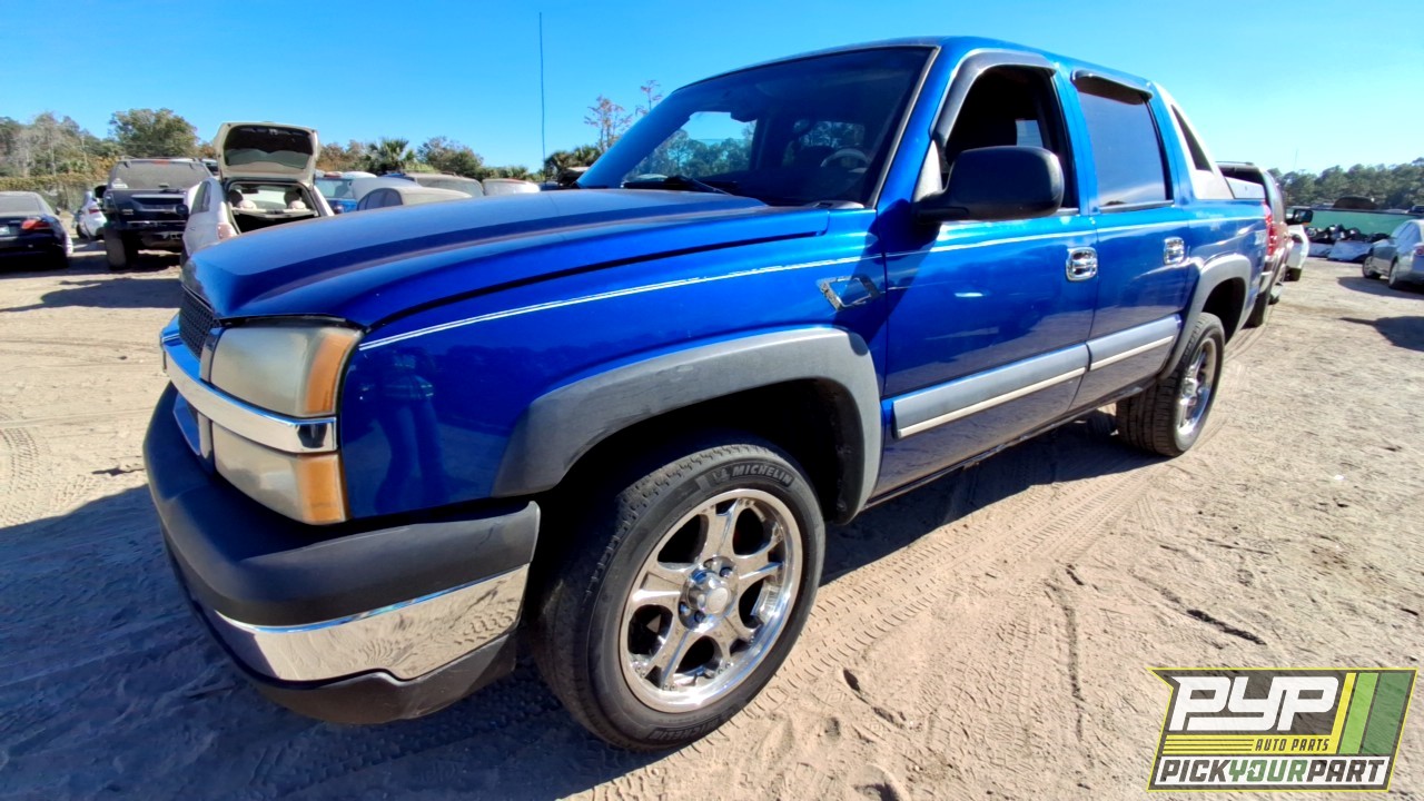 2003 CHEVROLET AVALANCHE 1500 available for parts