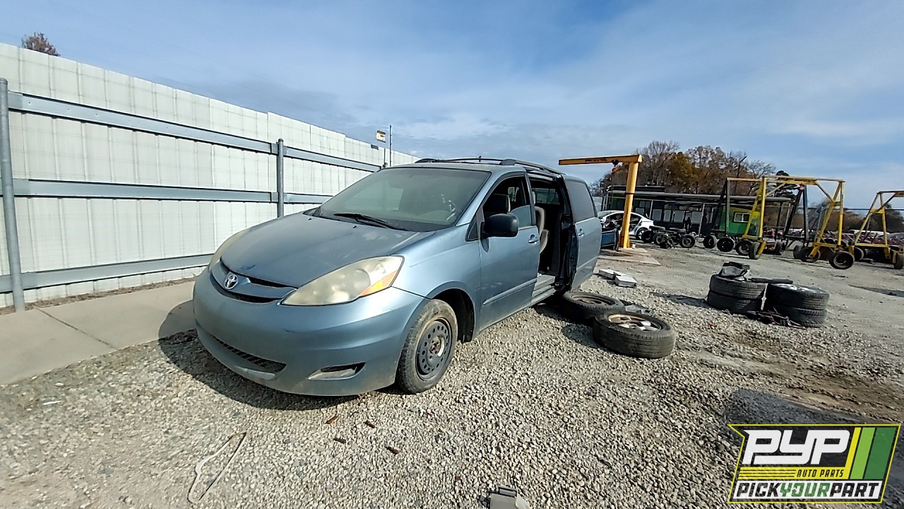 2006 TOYOTA SIENNA partes disponibles