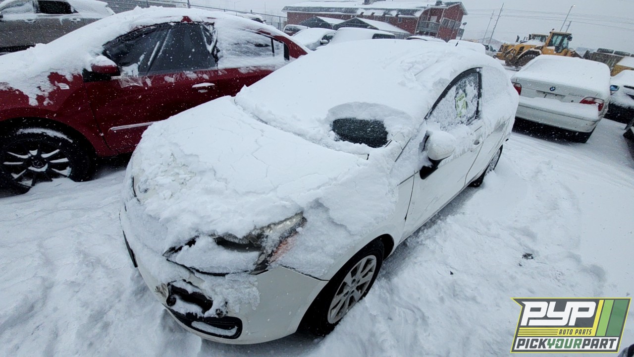 2013 KIA RIO partes disponibles