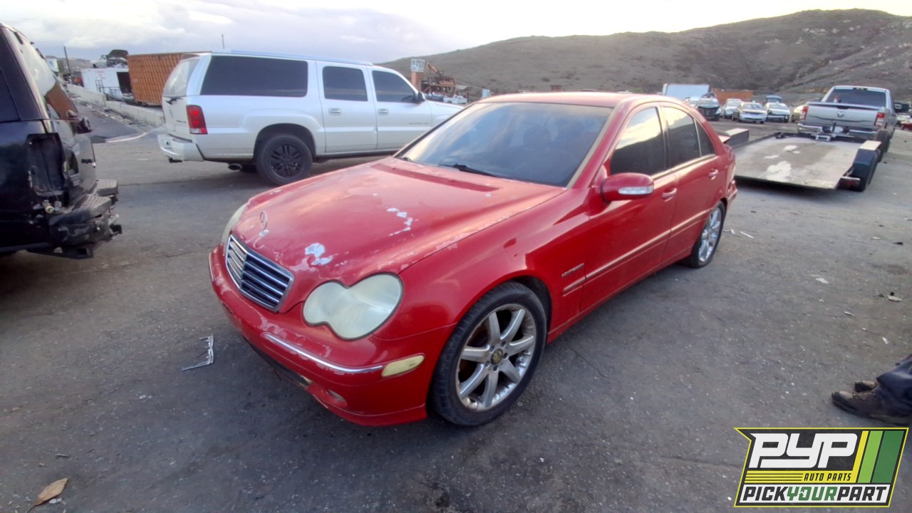 2003 MERCEDES-BENZ C230 partes disponibles