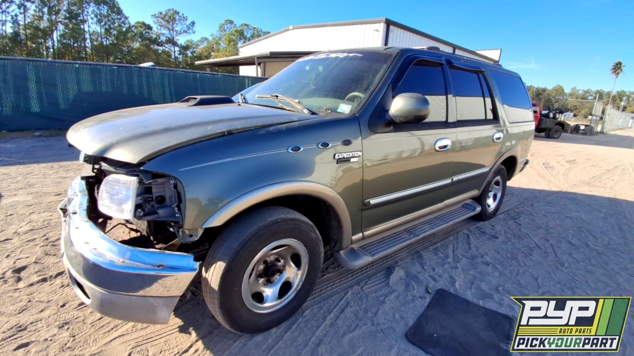 2001 FORD EXPEDITION available for parts