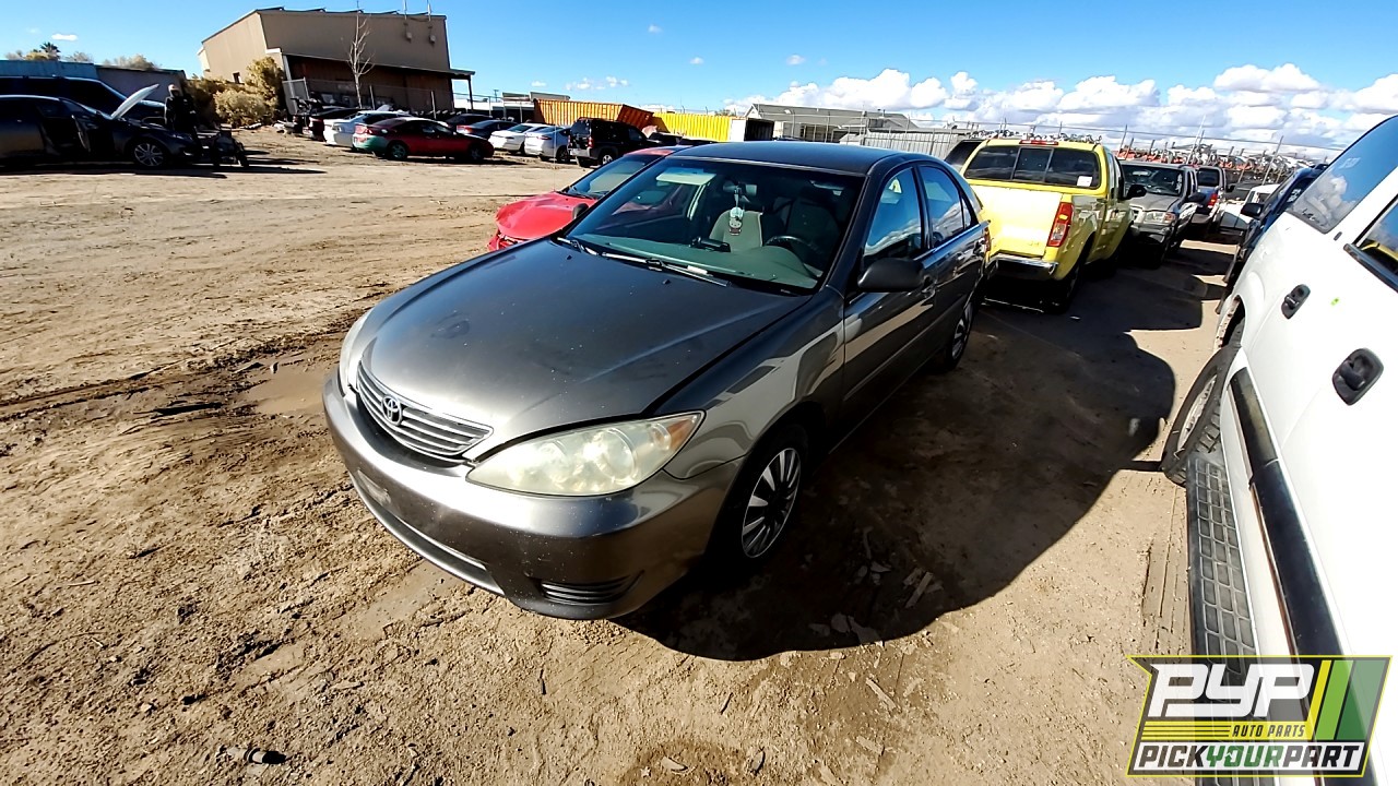 2005 TOYOTA CAMRY partes disponibles