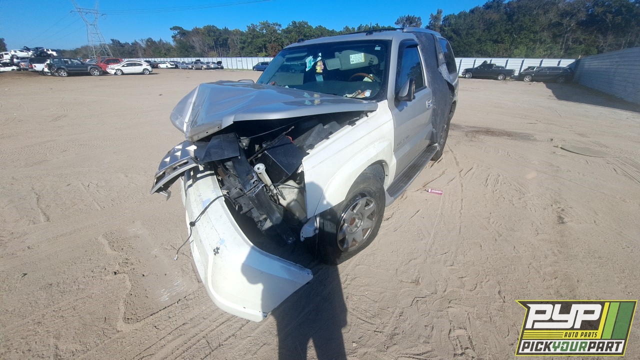 2004 CADILLAC ESCALADE available for parts