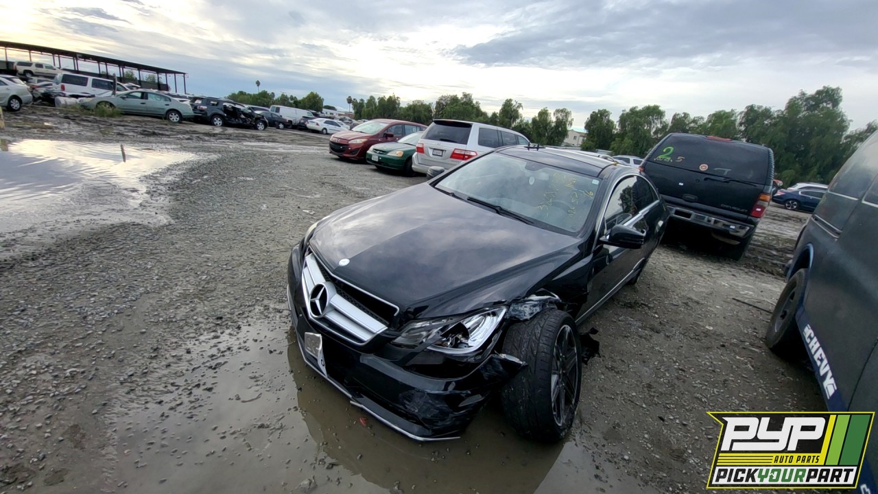 2010 MERCEDES-BENZ E350 partes disponibles