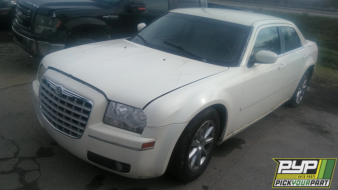 2007 CHRYSLER 300 available for parts