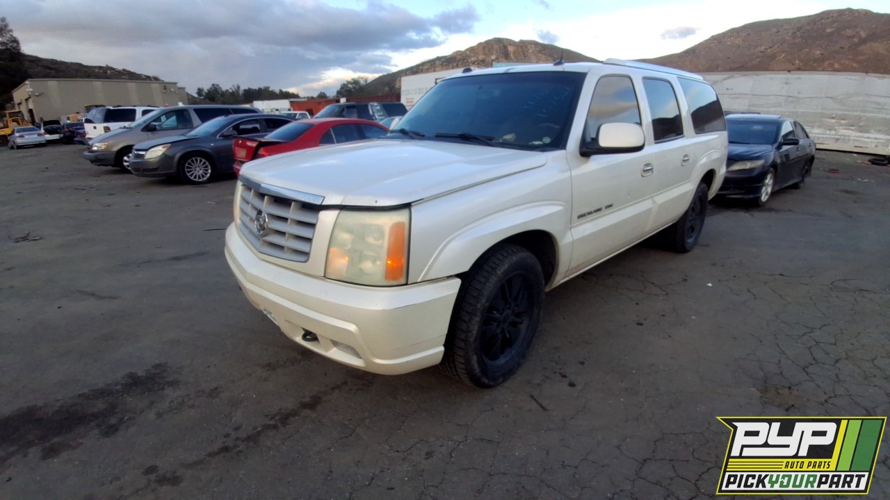 2004 CADILLAC ESCALADE ESV partes disponibles