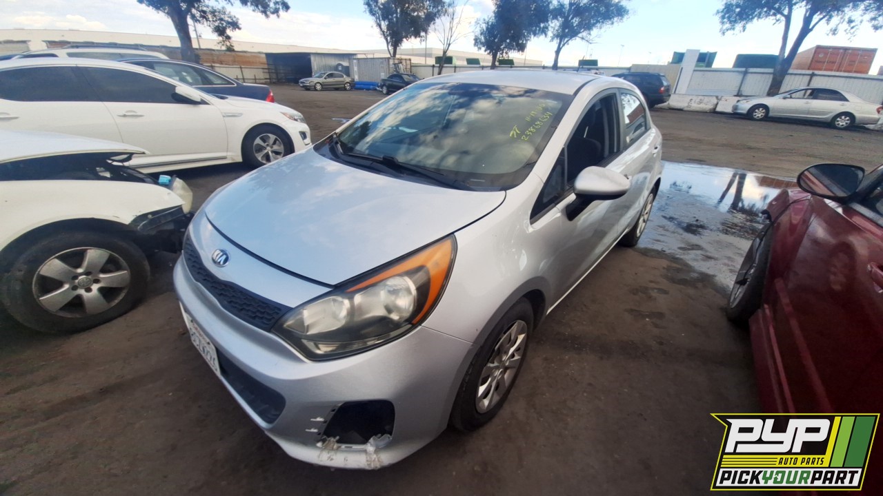 2016 KIA RIO partes disponibles