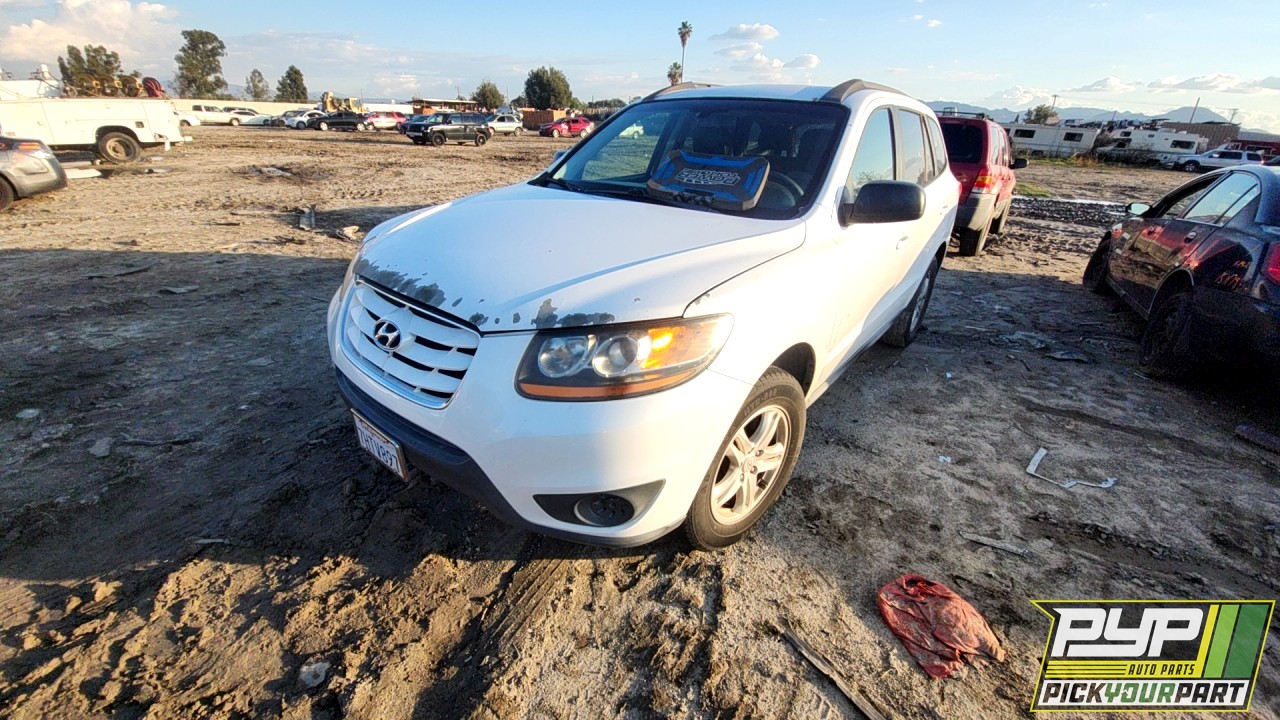 2011 HYUNDAI SANTA FE available for parts