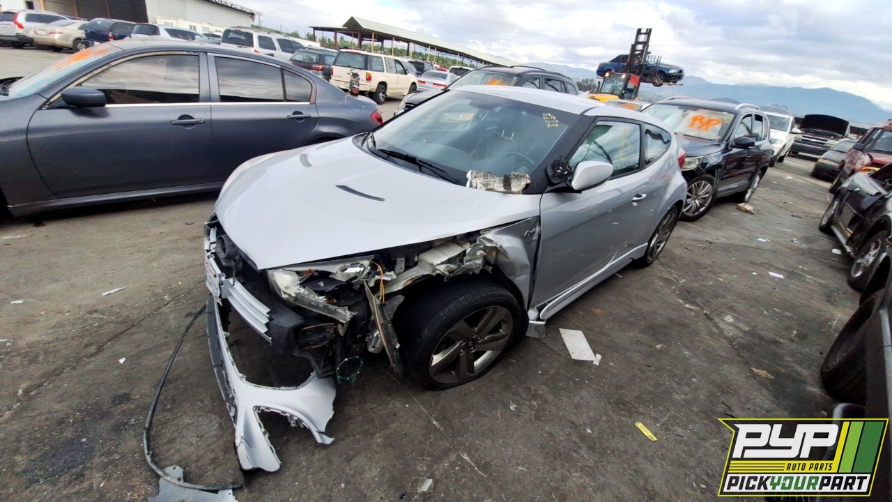 2013 HYUNDAI VELOSTER partes disponibles