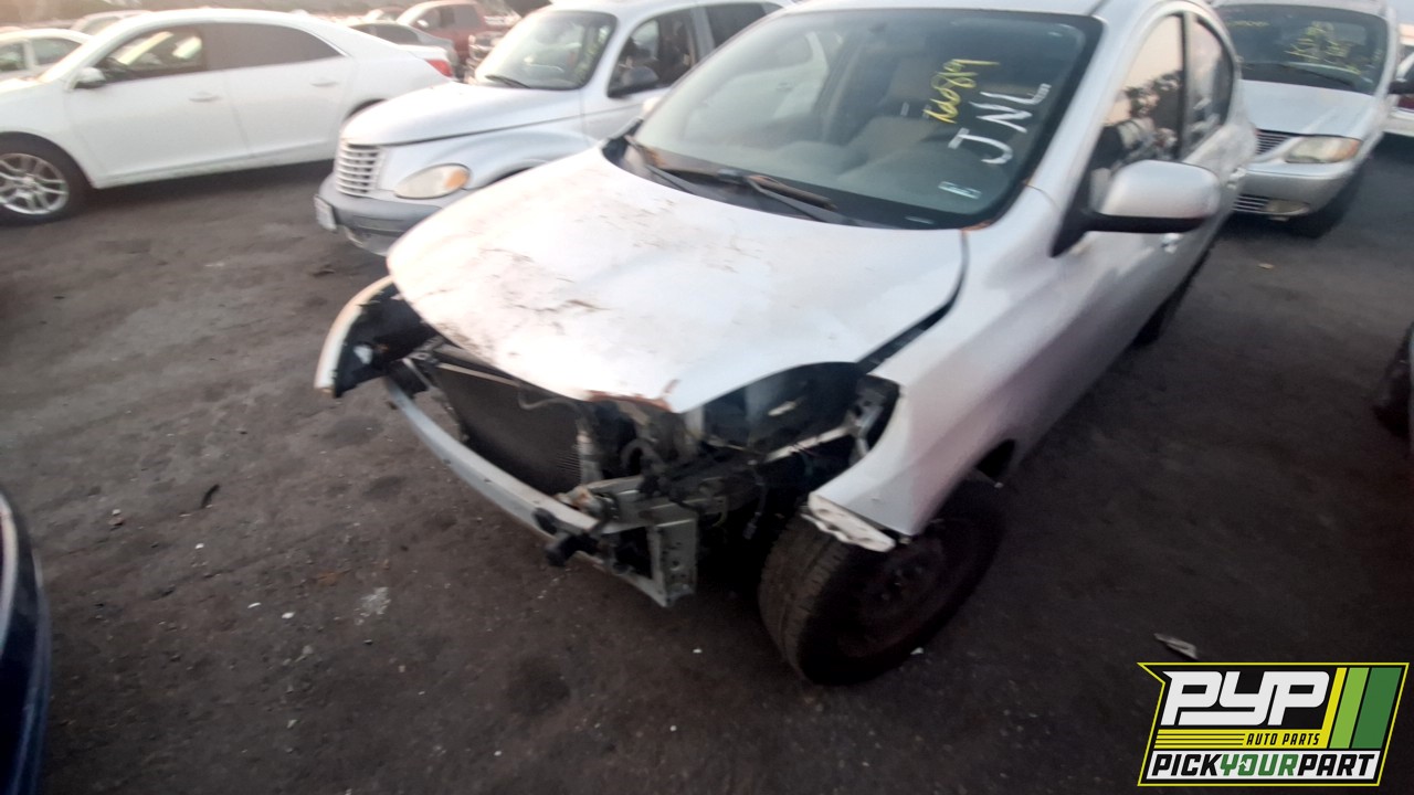 2013 NISSAN VERSA partes disponibles