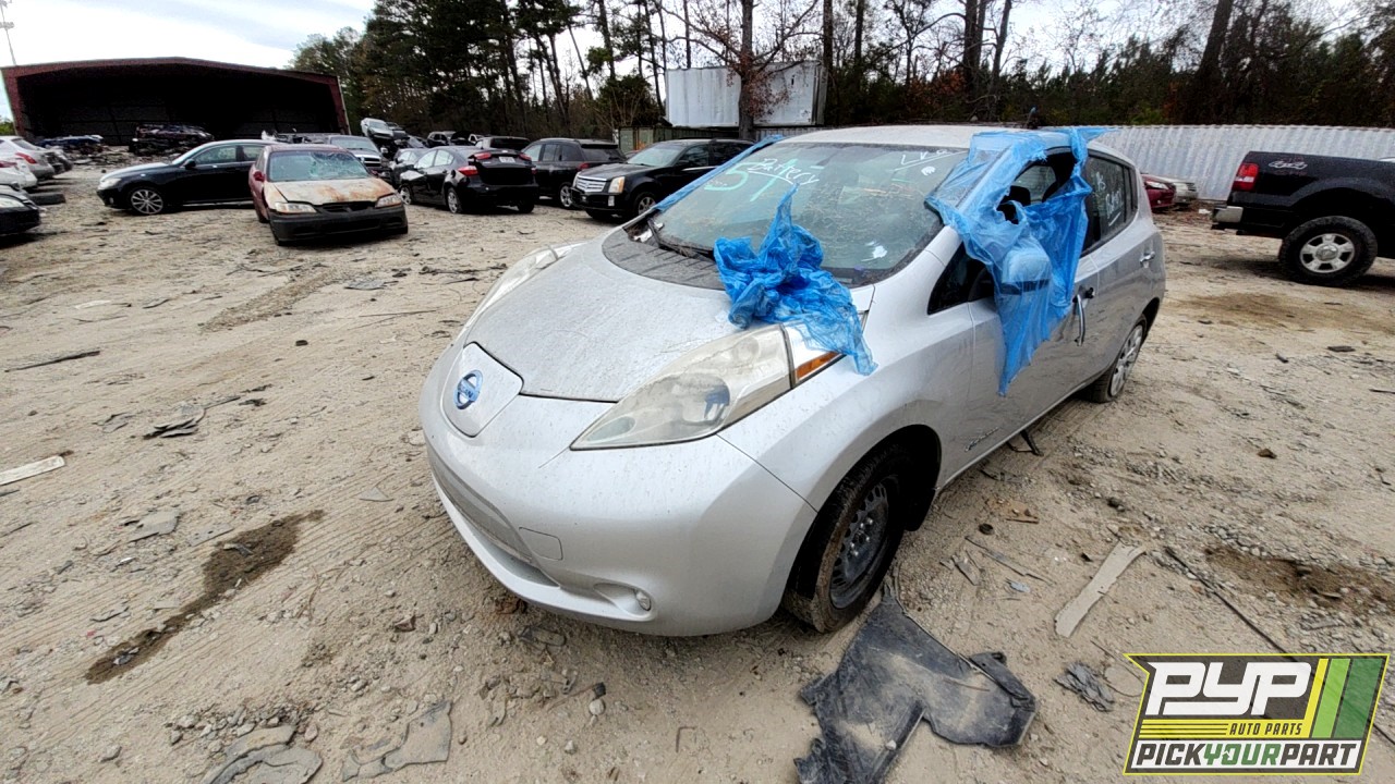2013 NISSAN LEAF partes disponibles