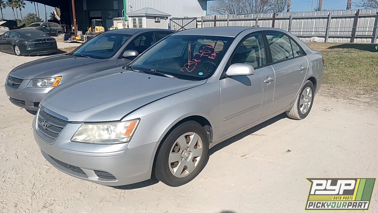 2009 HYUNDAI SONATA available for parts