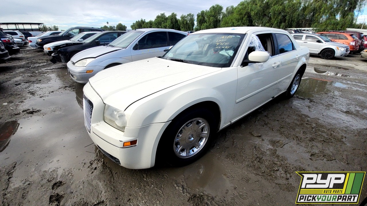 2005 CHRYSLER 300 partes disponibles
