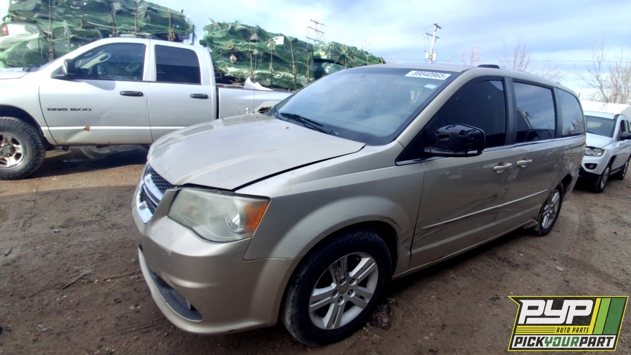 2013 DODGE GRAND CARAVAN partes disponibles