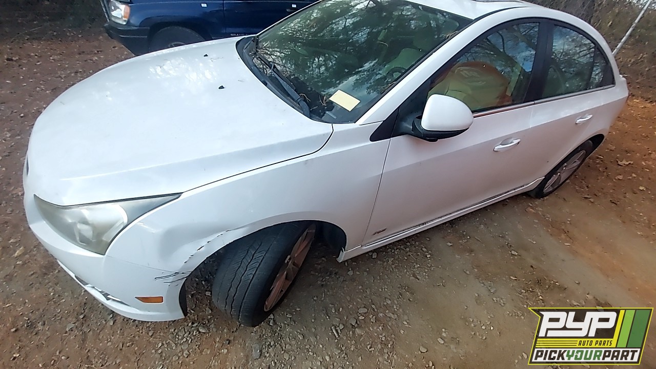 2013 CHEVROLET CRUZE partes disponibles