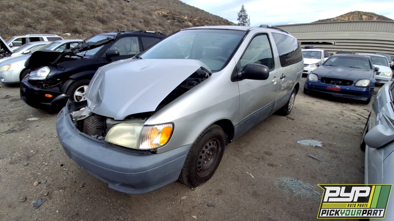 2003 TOYOTA SIENNA available for parts