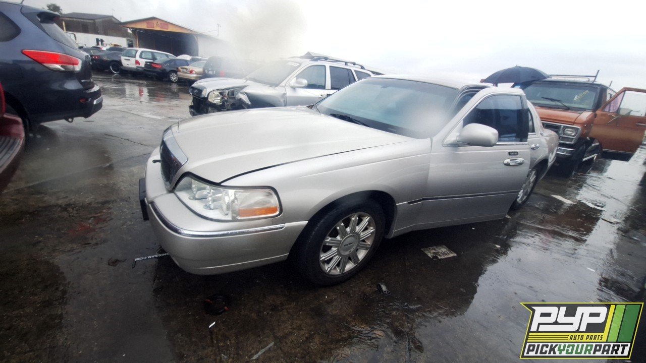 2011 LINCOLN TOWN CAR partes disponibles