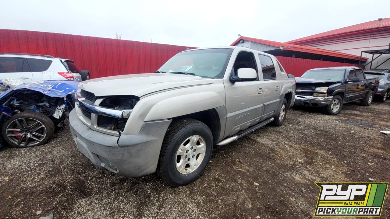 2004 CHEVROLET AVALANCHE 1500 available for parts