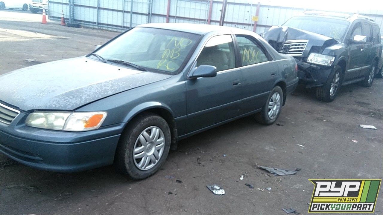 2001 TOYOTA CAMRY partes disponibles