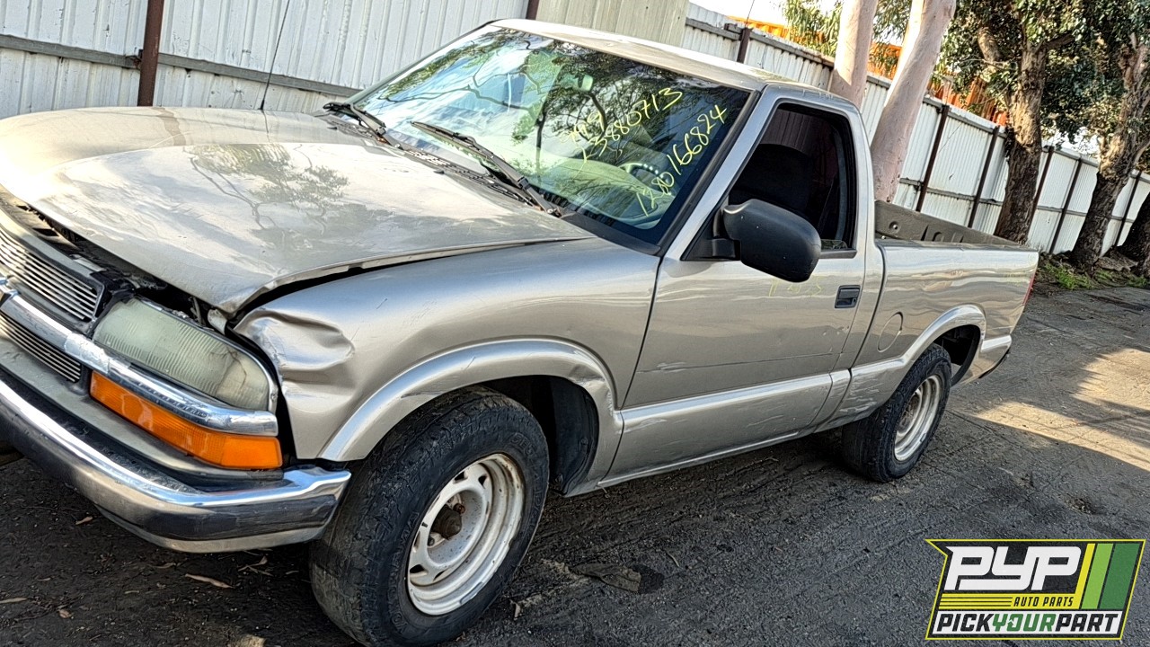 2003 CHEVROLET S10 available for parts