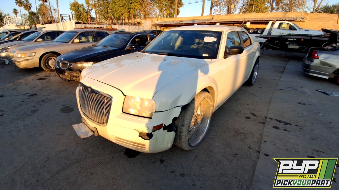 2007 CHRYSLER 300 available for parts