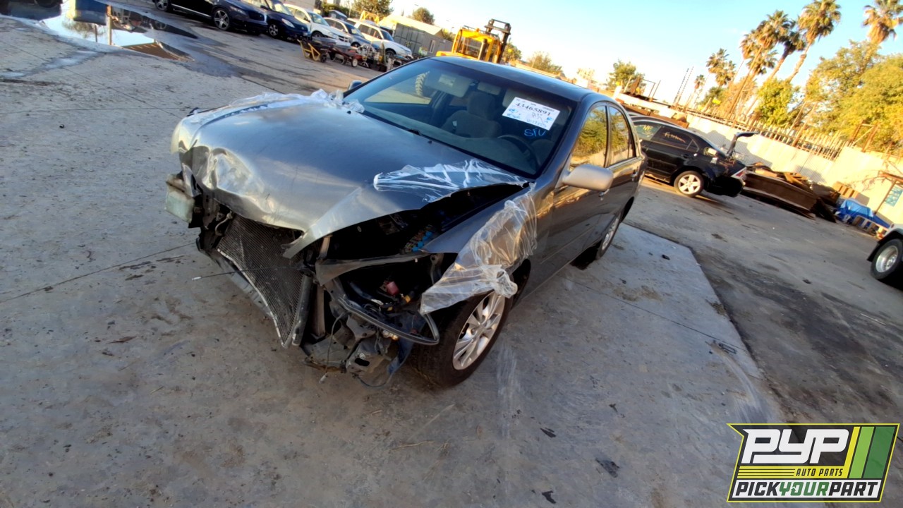 2004 TOYOTA CAMRY partes disponibles